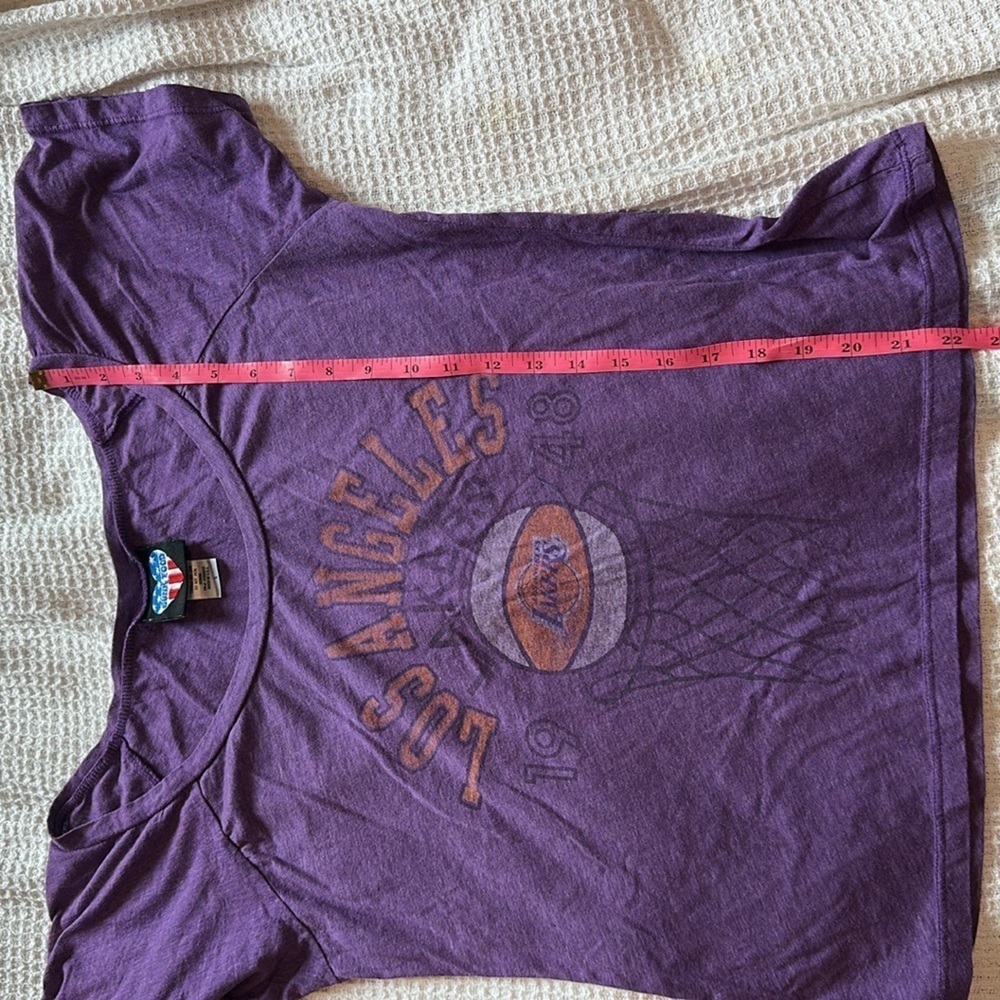 Los Angeles Lakers Purple Womens size small Junk Food top LA basketball t shirt - Picture 6 of 6